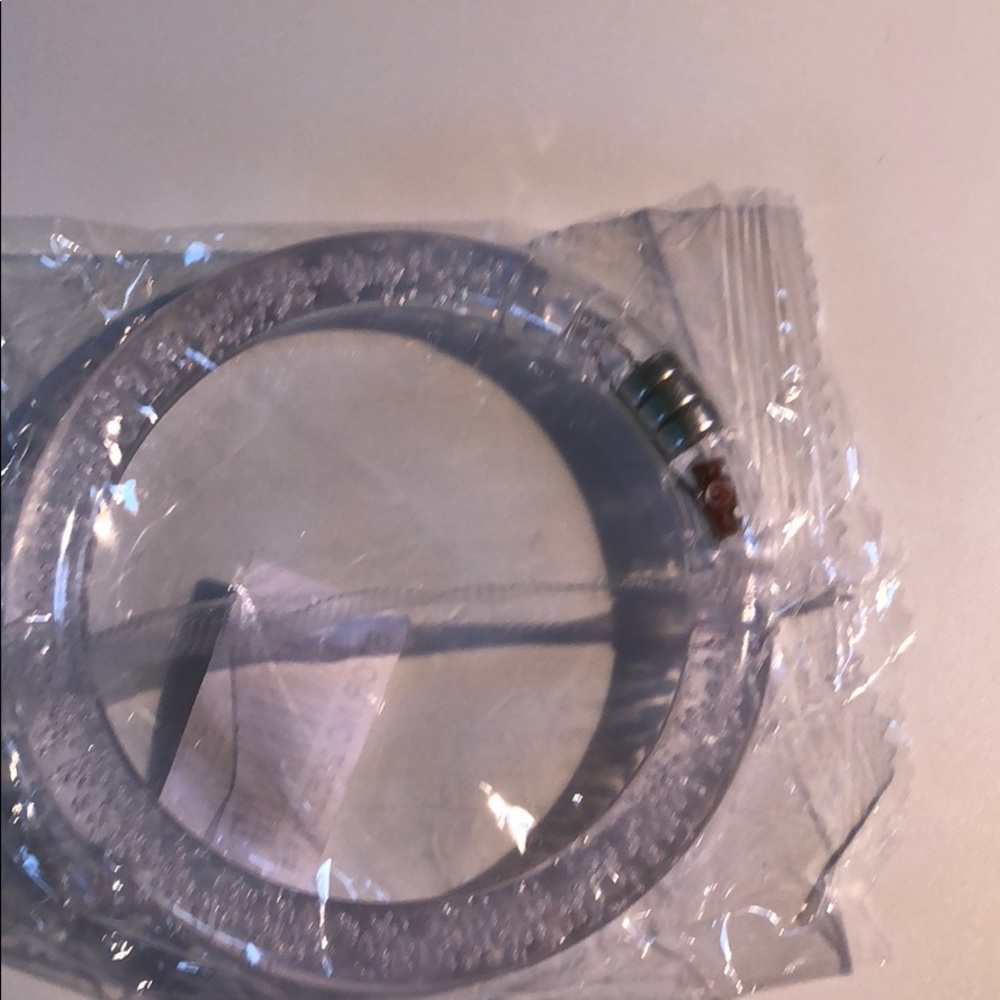 🥰Color changing Bracelet - Picture 6 of 8